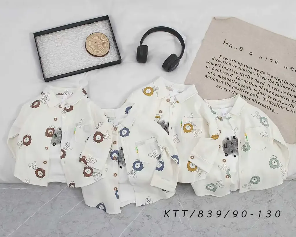 满印花朵狮衬衫