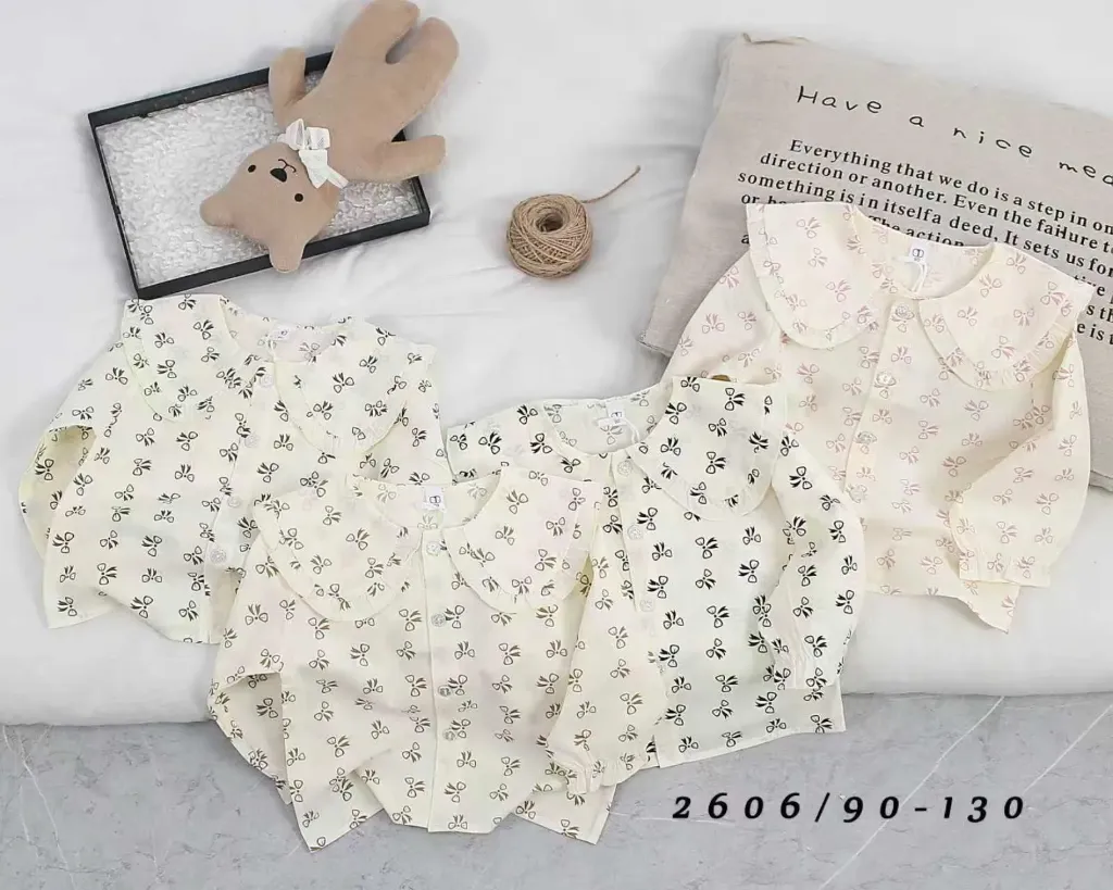 满印蝴蝶结衬衫