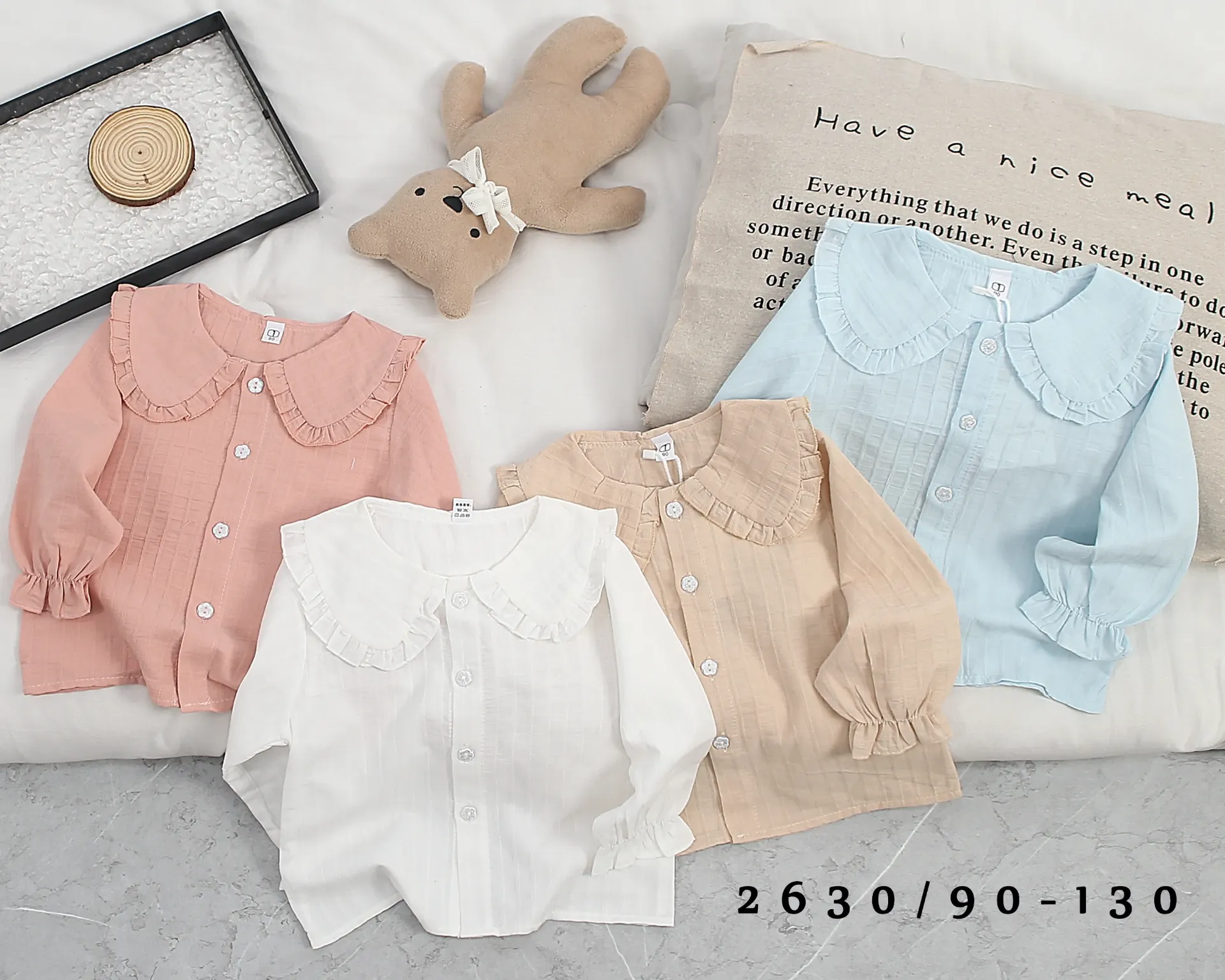 褶边领暗格子衬衫