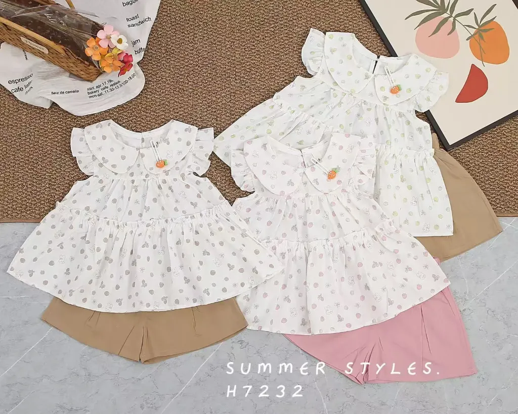 满印草莓兔子花裙子二件套