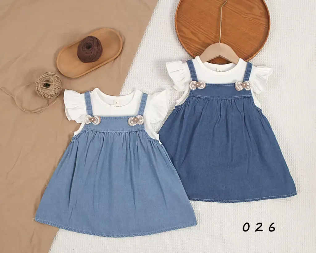 二蝴蝶结牛仔裙