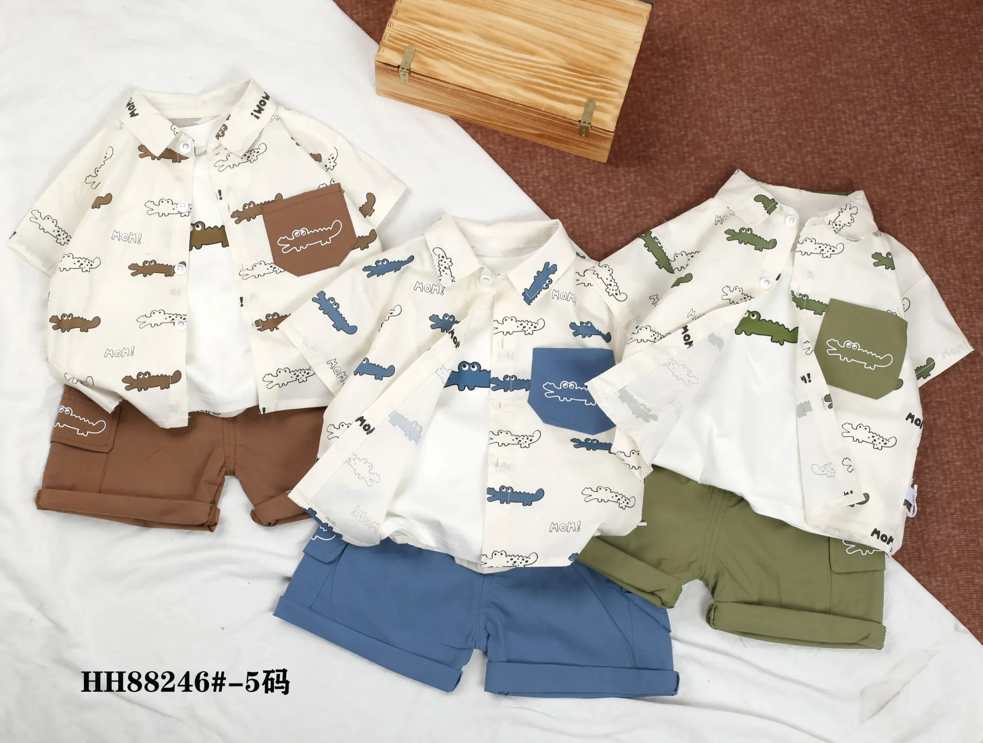满印MOM鳄鱼衬衫短袖三件套