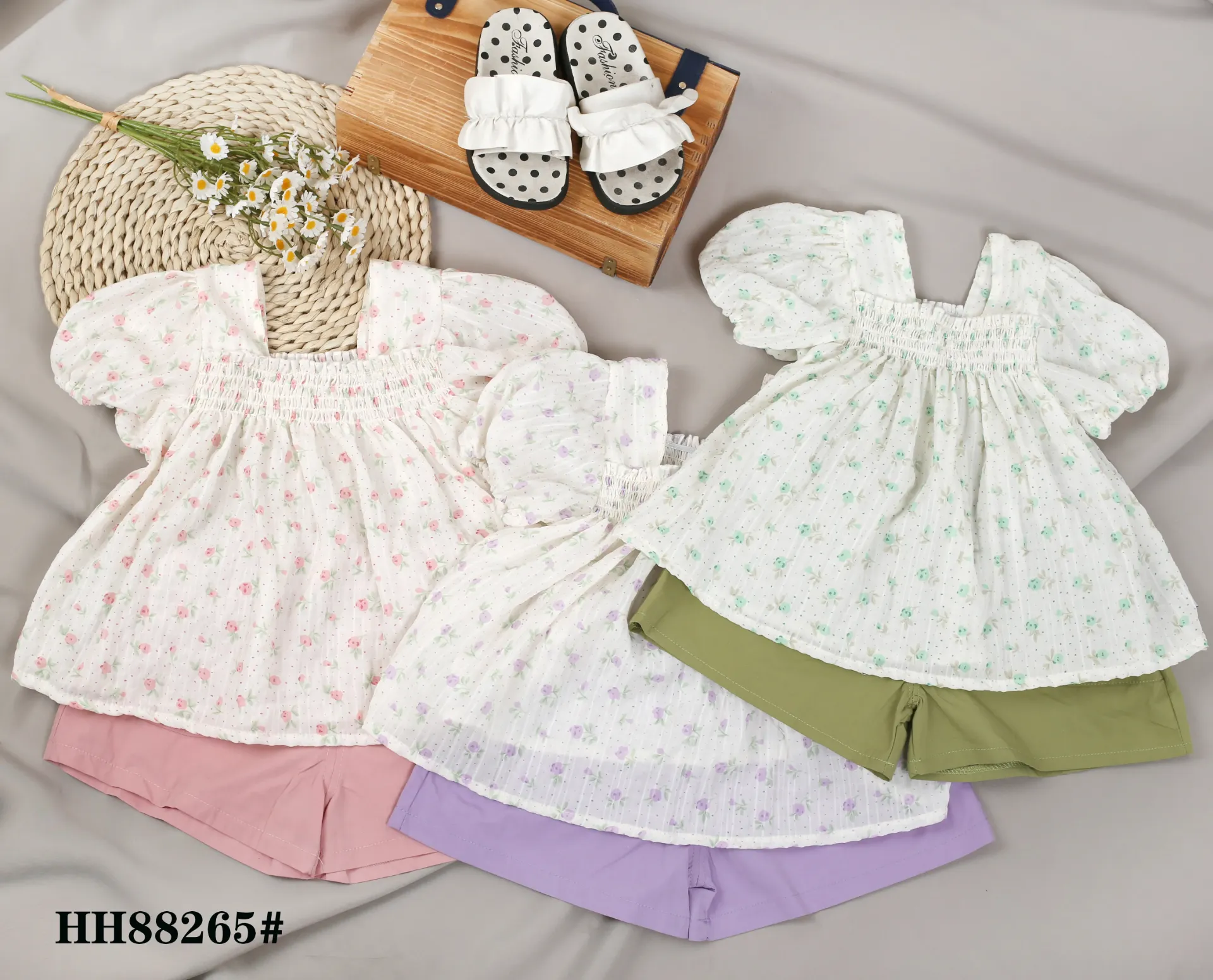 满印花点裙二件套