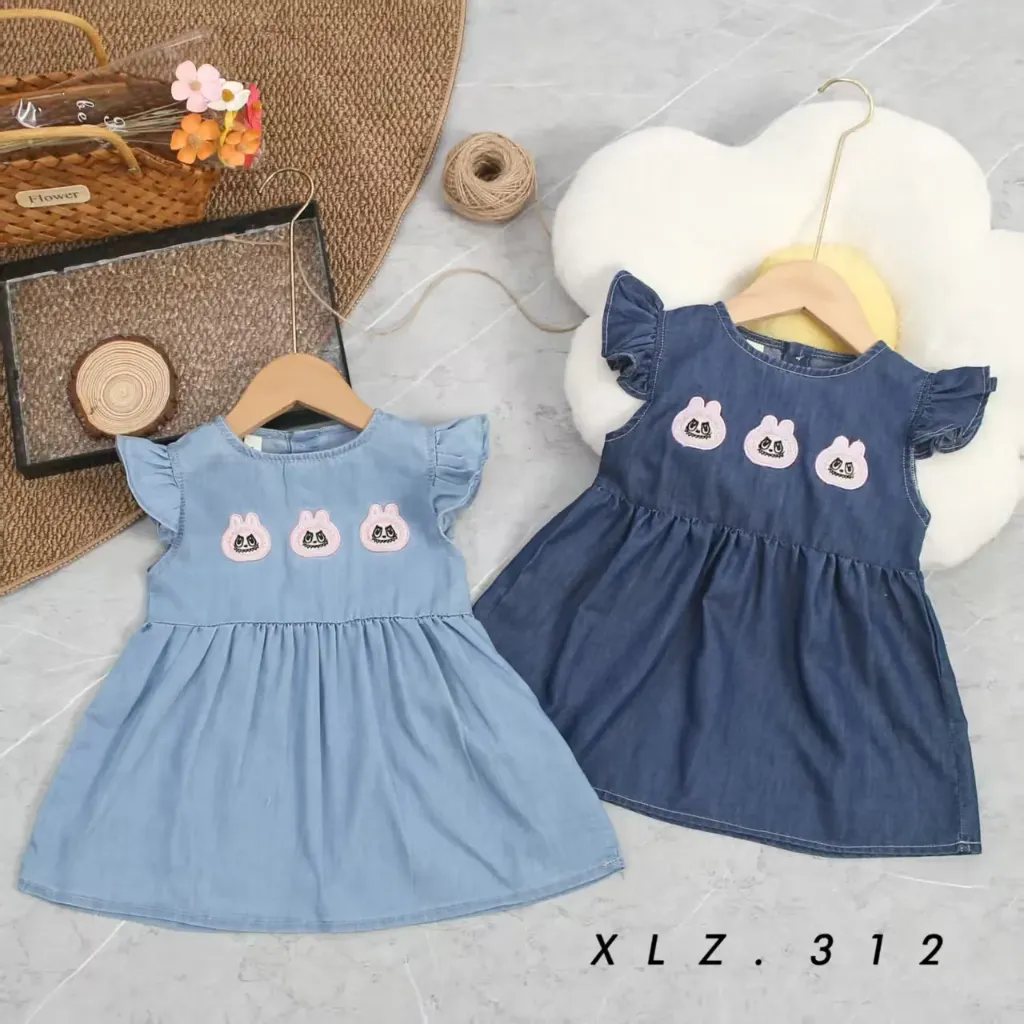 三拉布布牛仔裙