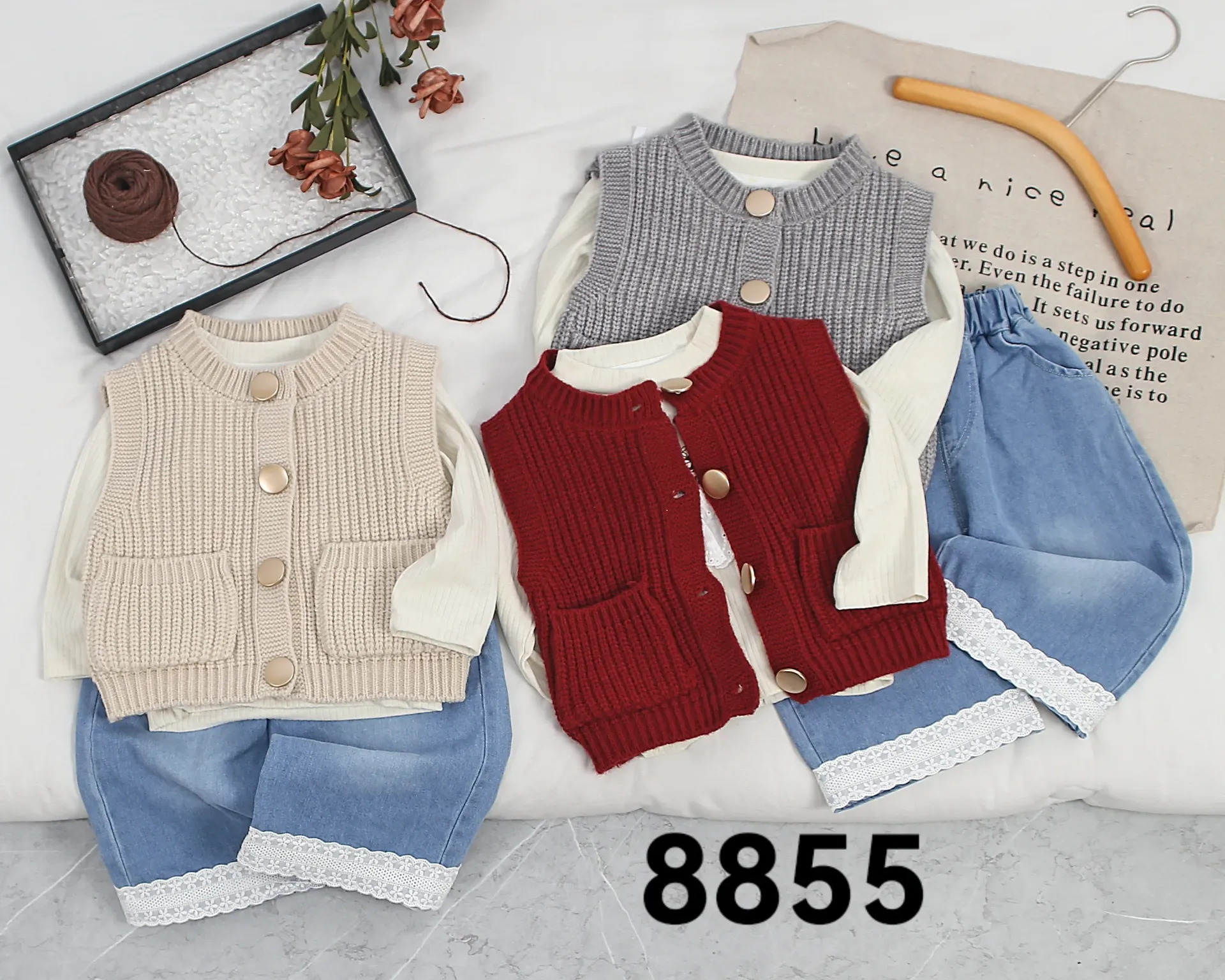 四铜扣二袋毛衣三件套