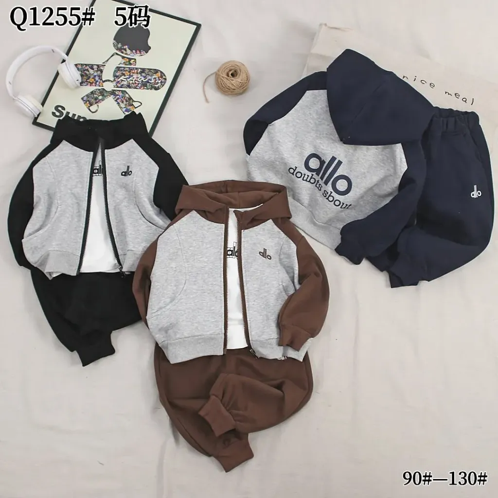 [250131255352] allo拼色连帽三件套 (黑色)